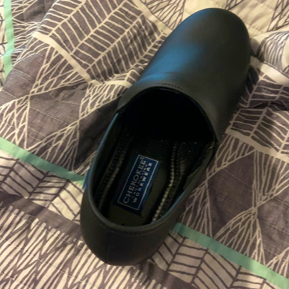 Cherokee clogs in black